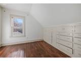 210 19TH St - Photo 23