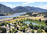 919 Lakeside Way - Photo 17