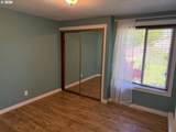 741 Jackson St - Photo 16