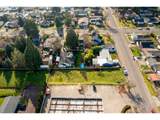 1821 Hawthorne St - Photo 2
