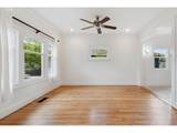 5624 Glisan St - Photo 11