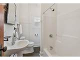 5624 Glisan St - Photo 23