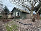 191 Catron St - Photo 4