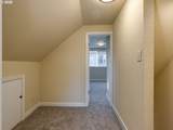 3033 85TH Ave - Photo 17