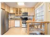 1104 Columbia St - Photo 17