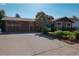 3146 Hathaway Dr - Photo 1