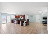 2511 Curlew St - Photo 12