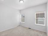 10820 Huntington Ave - Photo 10