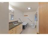 635 25TH St - Photo 31