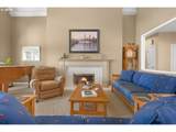 704 Summit St - Photo 12