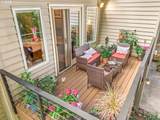 704 Summit St - Photo 7