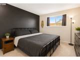 109 Oak St - Photo 12