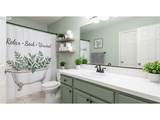 109 Oak St - Photo 13