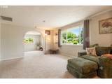 109 Oak St - Photo 6