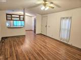 612 Cascade Dr - Photo 3