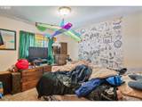 1016 Oak St - Photo 14