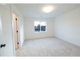 944 H Ave - Photo 17
