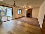 2492 9TH Pl - Photo 9