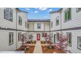 8075 Carlton St - Photo 32