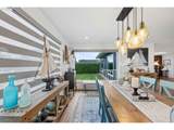 820 Jackson Ave - Photo 12