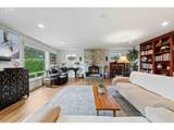 820 Jackson Ave - Photo 9