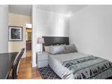 1025 Couch St - Photo 17