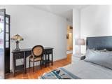 1025 Couch St - Photo 18