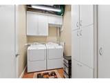 1025 Couch St - Photo 22