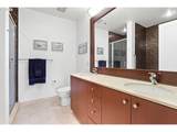 1025 Couch St - Photo 26