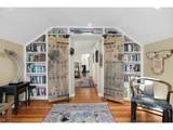 4930 Fairway Ave - Photo 36