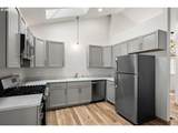 727 Dallas St - Photo 14