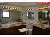 821 Paradise Ln - Photo 6