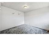 355 Grove Ct - Photo 17