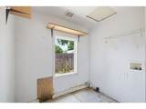 355 Grove Ct - Photo 20