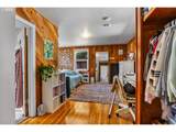 216 13TH St - Photo 17