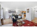 1326 Quaker St - Photo 10