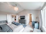 2412 Summit Dr - Photo 32