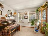 236 20th Pl - Photo 5
