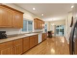 682 College St - Photo 25