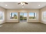 682 College St - Photo 6