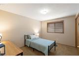 1143 James Ct - Photo 24