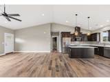 260 Logan St - Photo 10