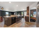880 F St - Photo 9