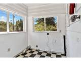 8906 Willamette Blvd - Photo 13
