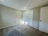 7612 Cresmoor Dr - Photo 4