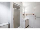 742 Oregon Way - Photo 17