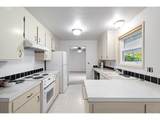 742 Oregon Way - Photo 7