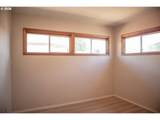905 Chenoweth Loop - Photo 13