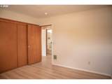 905 Chenoweth Loop - Photo 17