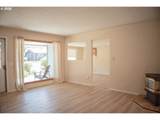 905 Chenoweth Loop - Photo 5
